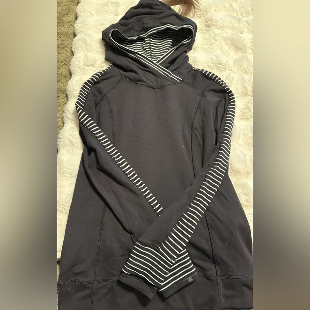 Lululemon Think Fast Hoodie